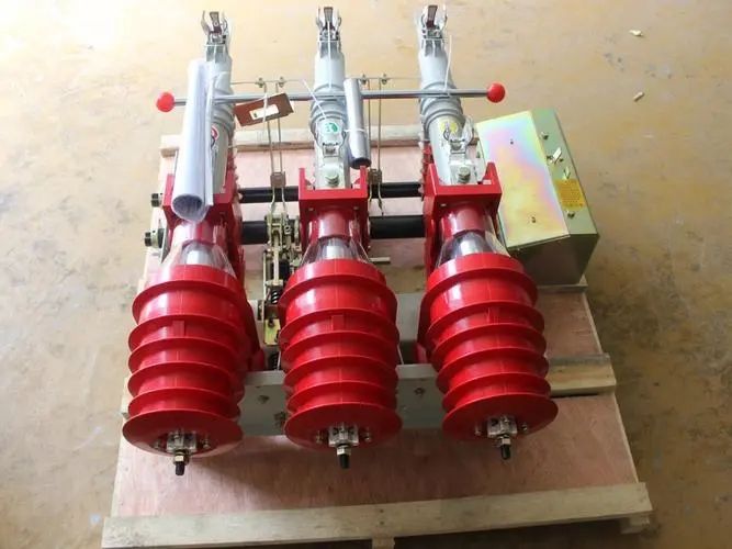 高壓負(fù)荷開關(guān)的用途及作用是什么？